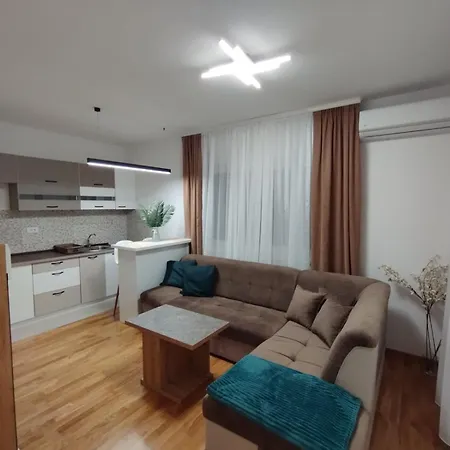 Astra Apartman Apartman *