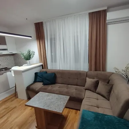 Astra Apartman *