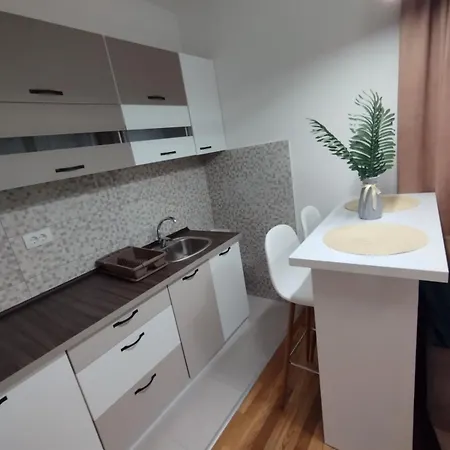Astra Apartman *